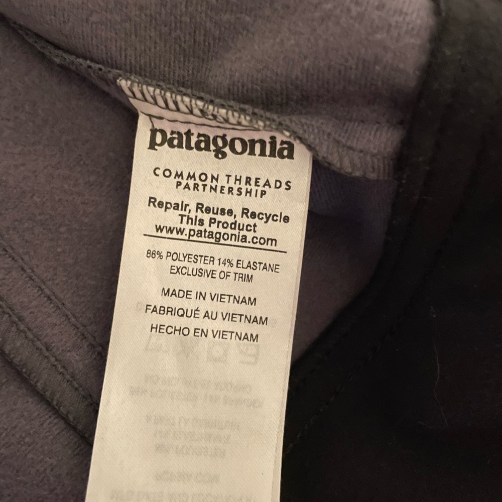 Black Patagonia Softshell Jacket - Picture 4 of 8